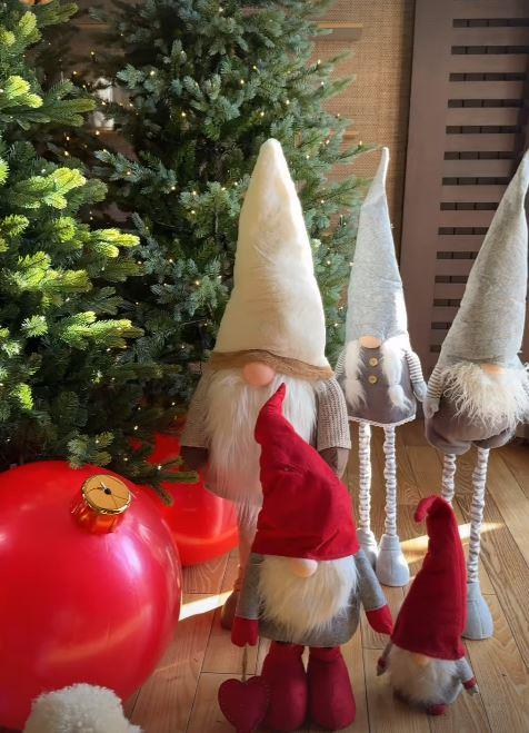 Jelena Karleuša pokazala novogodišnju jelku u porodičnom domu