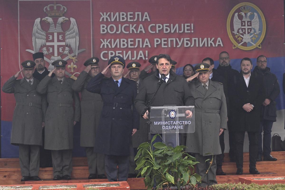 Polaganje zakletve vojnika na dobrovoljnom služenju vojnog roka i polaznika Kursa za podoficire kandidata iz građanstva (2).jpg