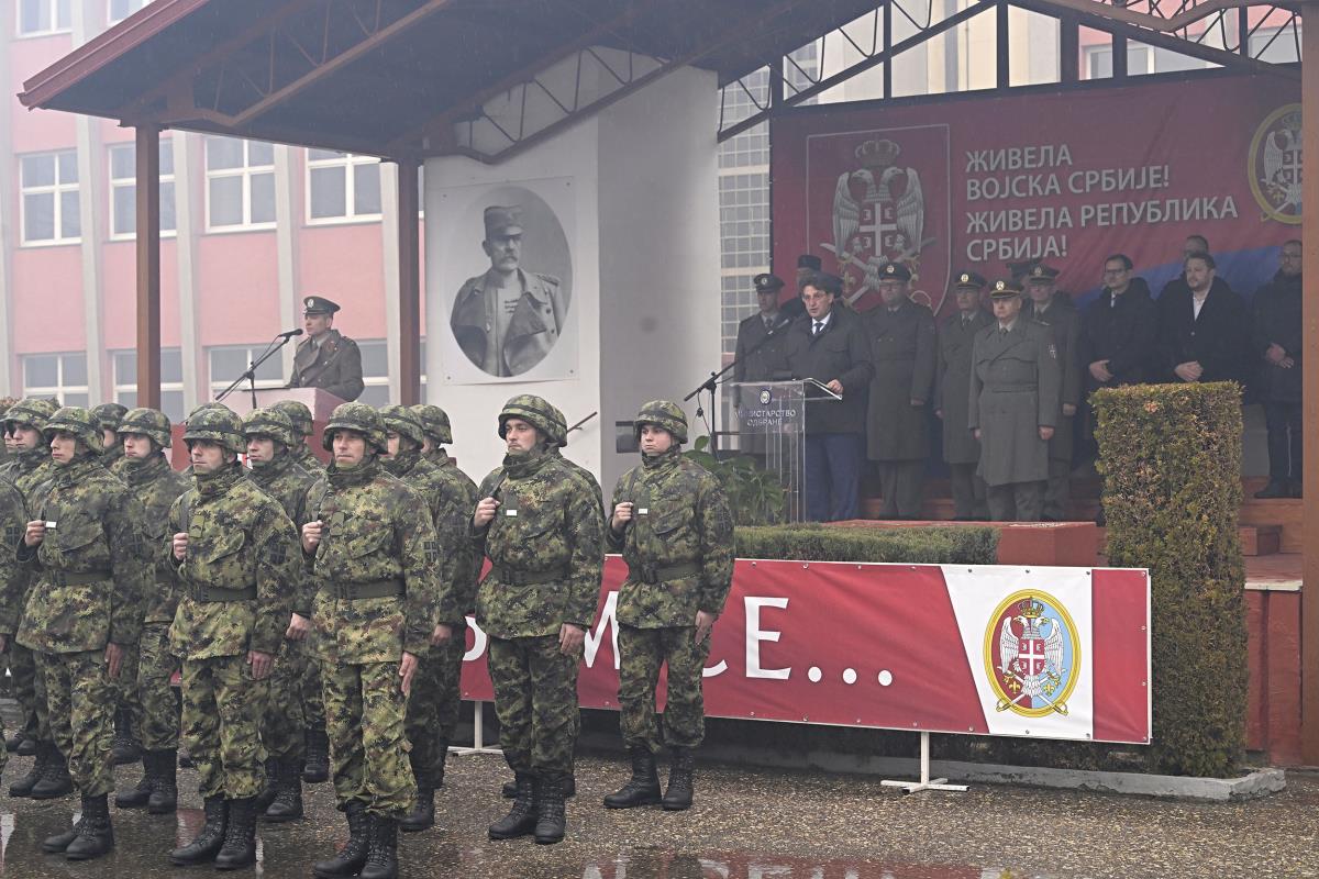Polaganje zakletve vojnika na dobrovoljnom služenju vojnog roka i polaznika Kursa za podoficire kandidata iz građanstva (6).jpg