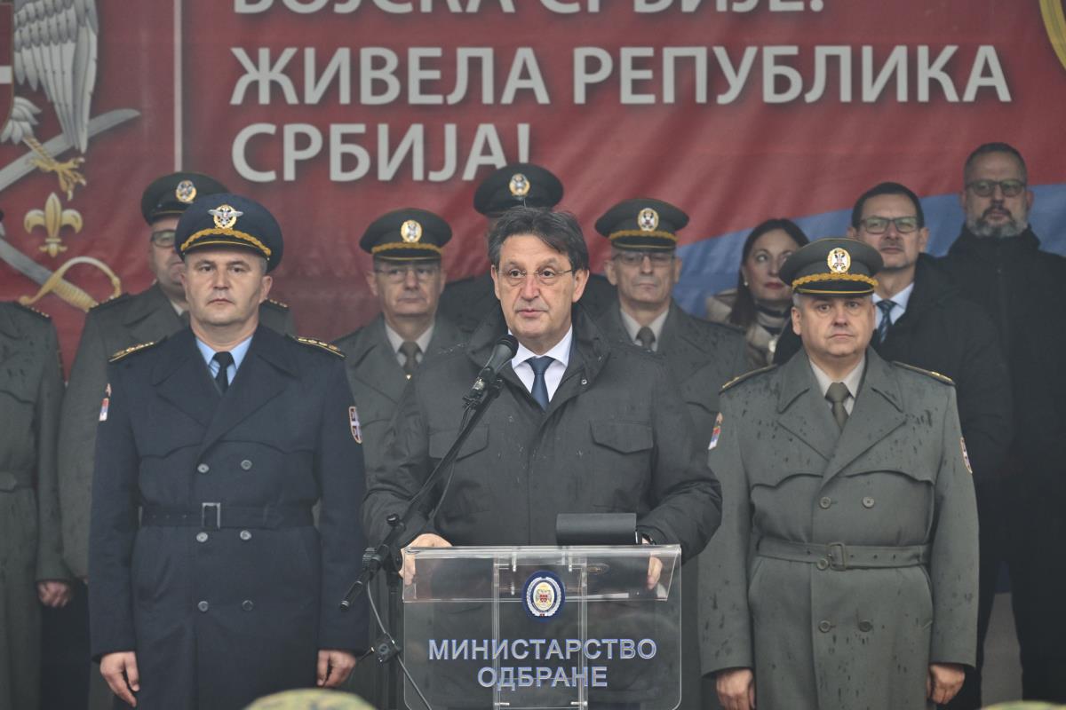 Polaganje zakletve vojnika na dobrovoljnom služenju vojnog roka i polaznika Kursa za podoficire kandidata iz građanstva (15).jpg