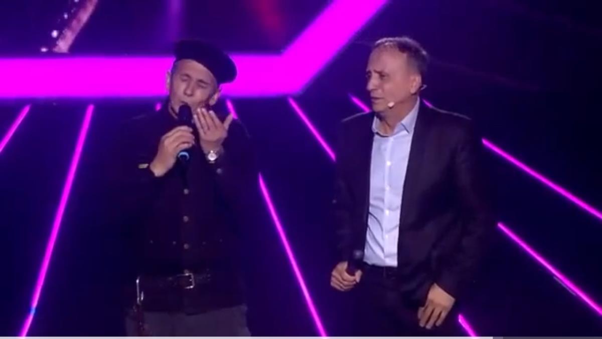 Beki Bekić zapevao sa bratom.jpg