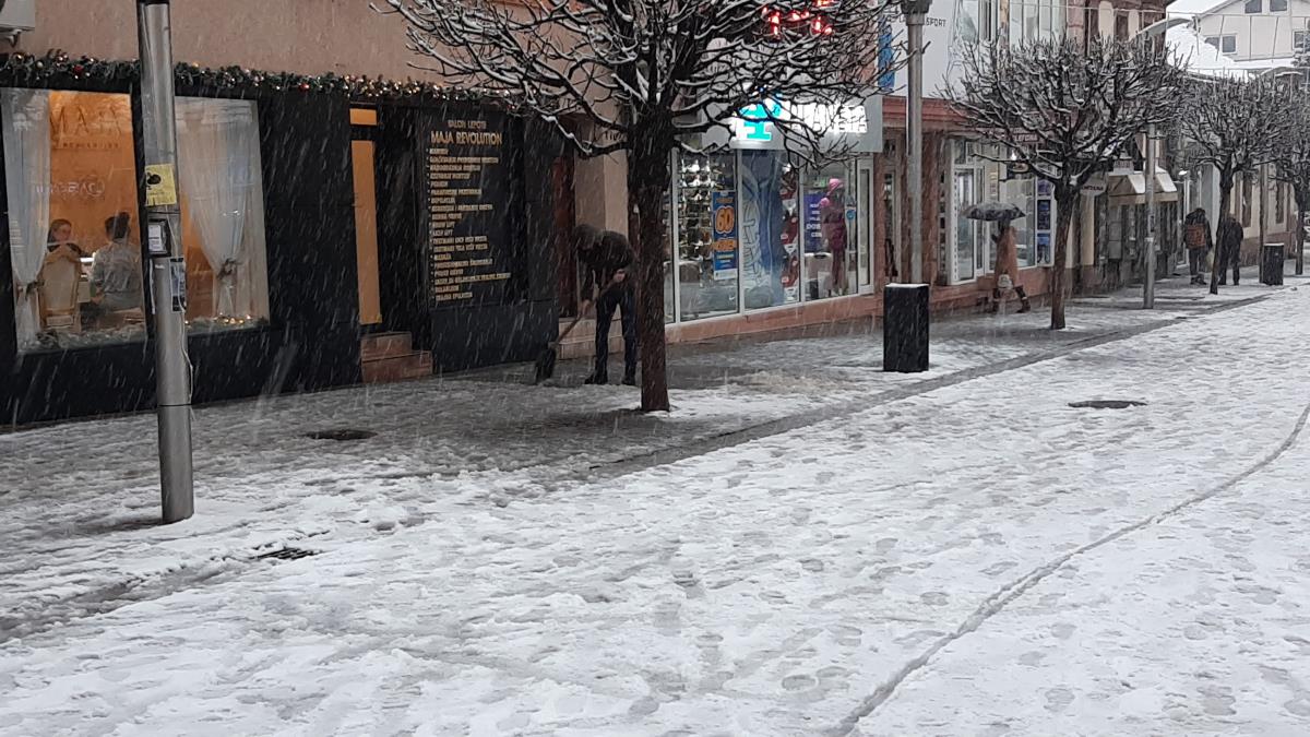 LOZNICA - Mora da se čisti.jpg