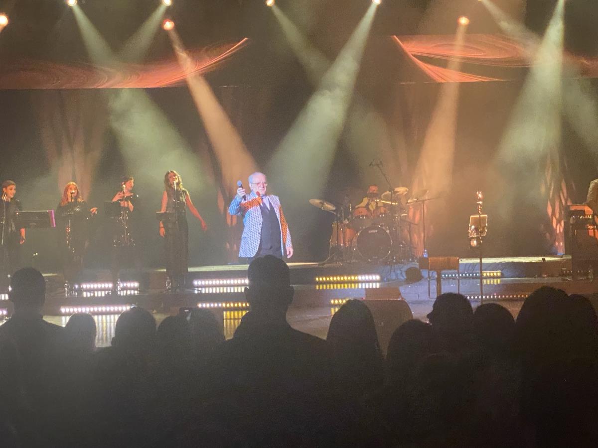 Željku Samardžiću se na sceni pridružila unuka Anđelija