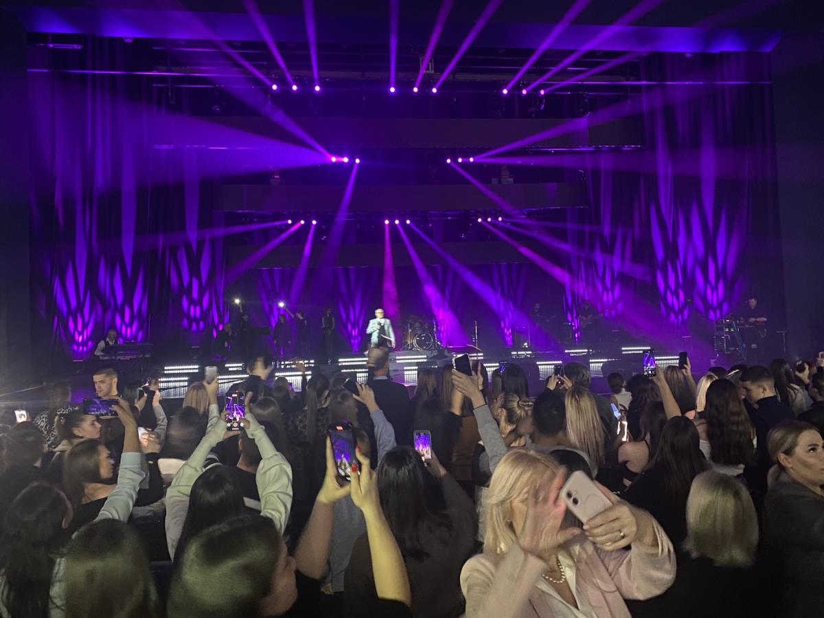 Najemotivniji trenutak sa koncerta Željka Samardžića