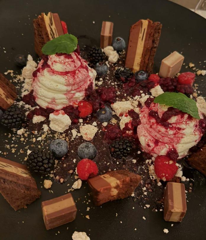 Sofija Milošević na romantičnoj večeri sa Lukom Jovićem