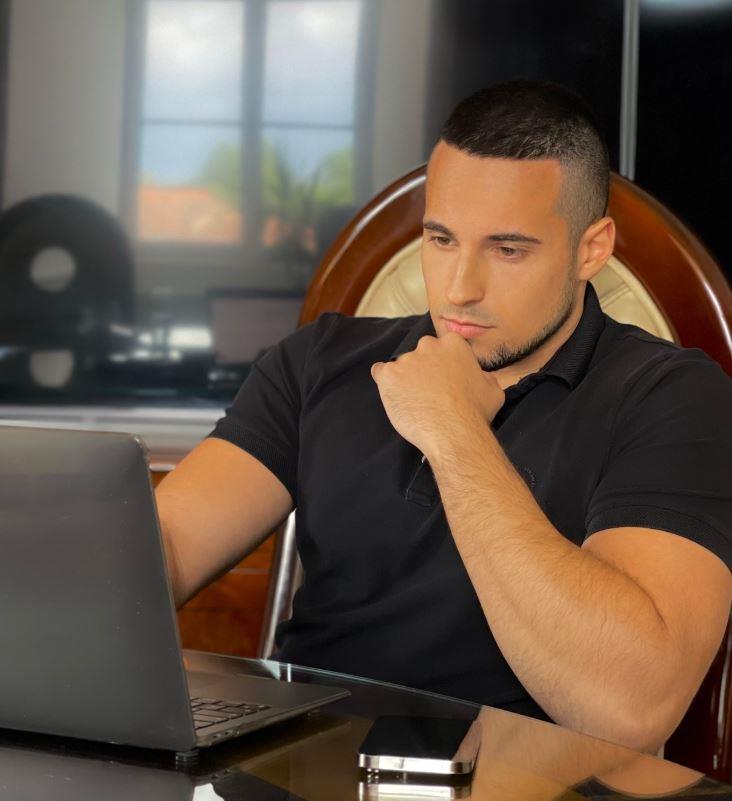 2024-12-25 07_37_27-MARKO (@markobjlc) • Фотографије и видео записи на услузи Instagram.jpg