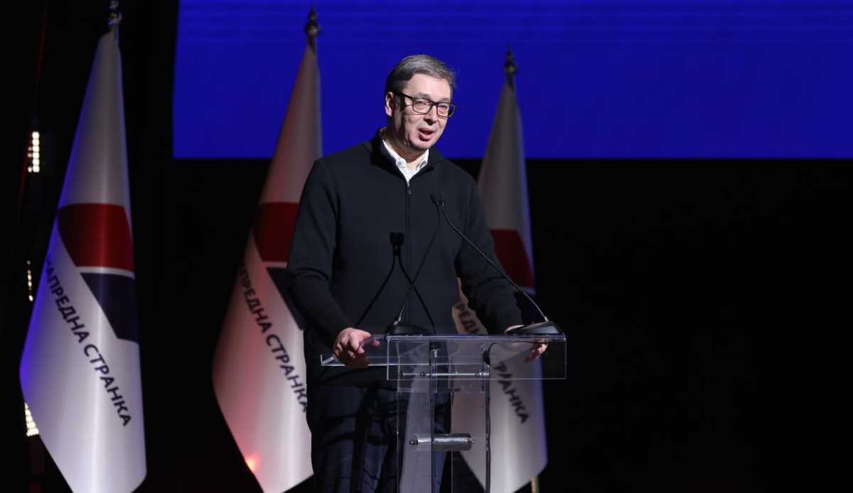 Predsednik Srbije Aleksandar Vučić o opoziciji: "Besplatan sir postoji samo u mišolovci"