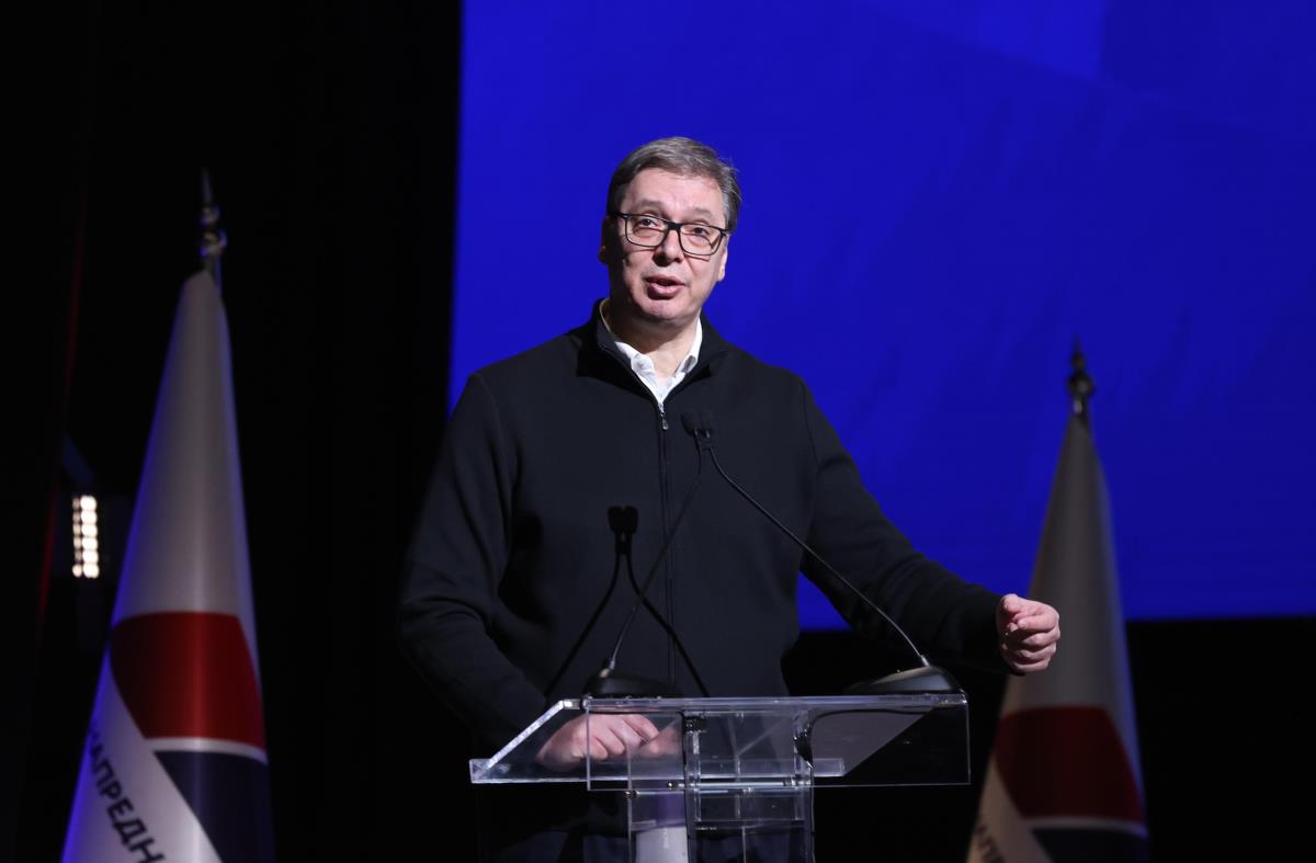 Predsednik Srbije Aleksandar Vučić o opoziciji: "Besplatan sir postoji samo u mišolovci"