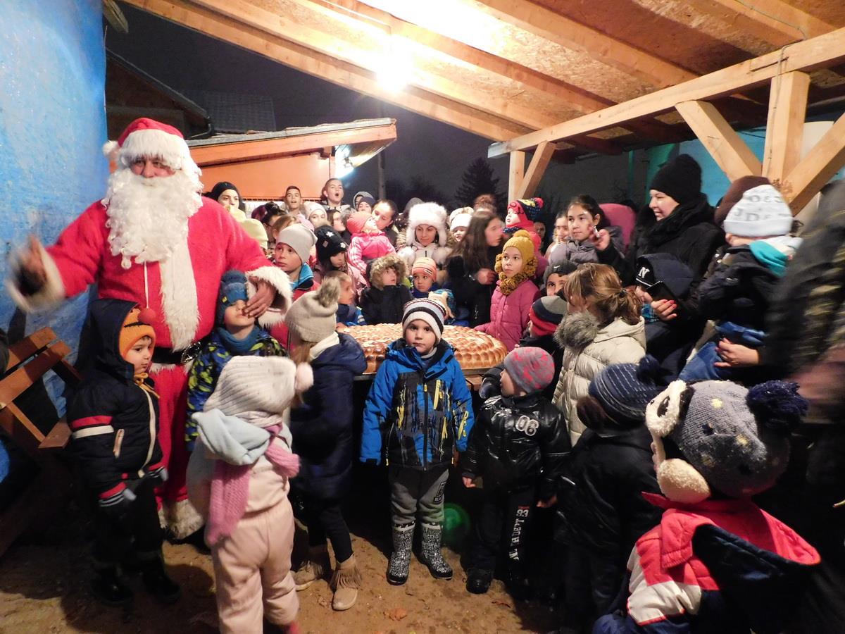 KASANDRA I DEO DECE.JPG