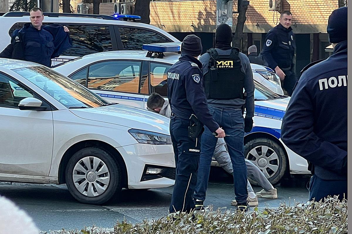 Pucnjava,  bulevar kralja Aleksandra, foto Kurir B.T (2).jpeg