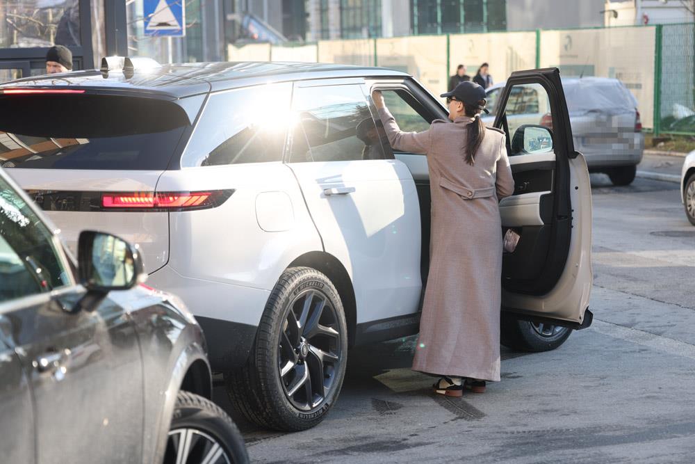 1611 milica pavlovic paparaco petar aleksic (3).JPG