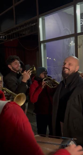 2024-12-28 09_30_46-WhatsApp.jpg