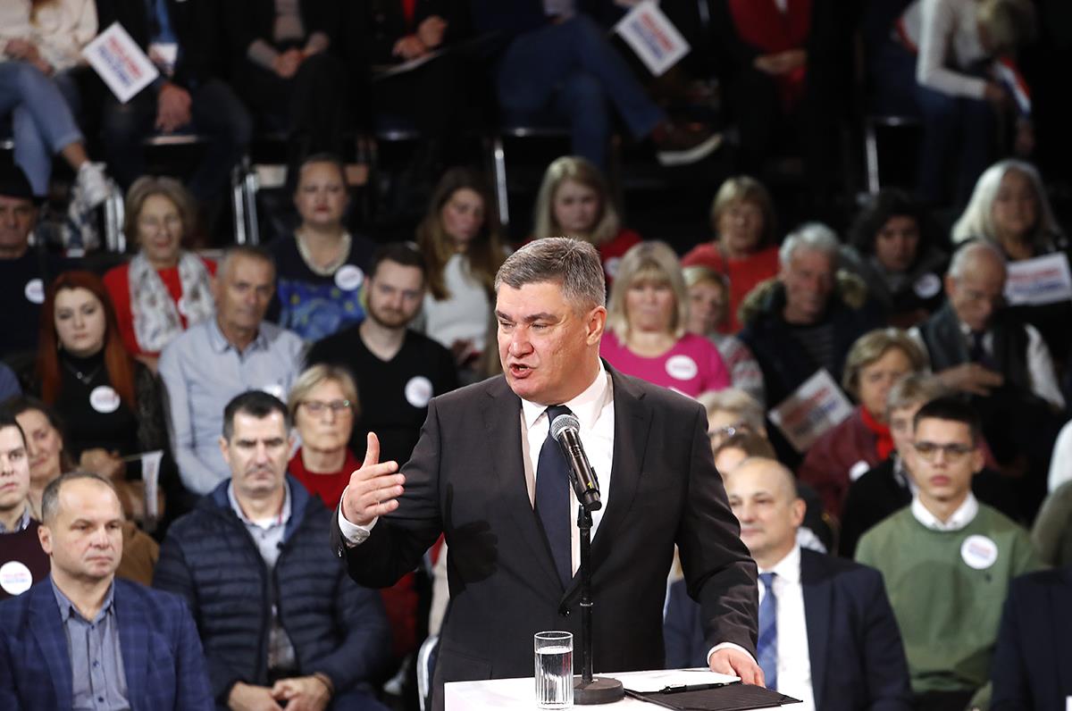 x08 EPA Antonio Bat.jpg