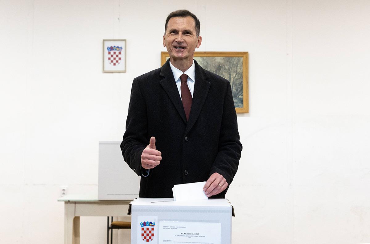 x Beta Damir Sencar.jpg