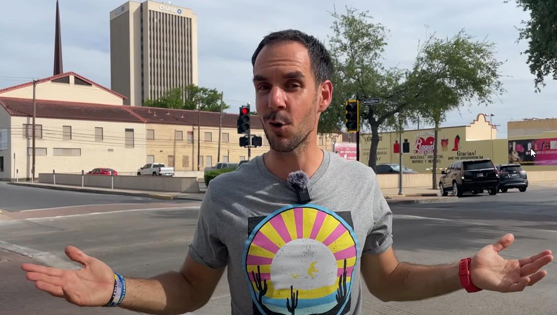 Robert Dacešin, svetski putnik, posetio je grad sa najviše gojaznih ljudi 1.png