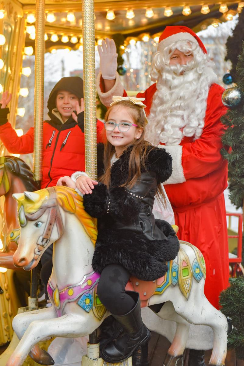 Karuselom Dunav osiguranja putovanje kroz prazničnu čaroliju.JPG