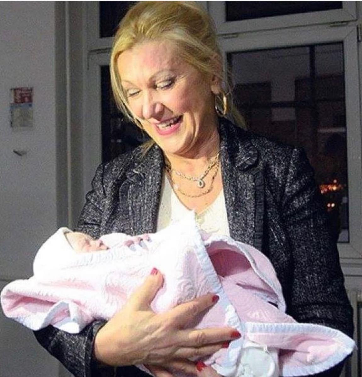 Merima Njegomir u porodilištu.JPG