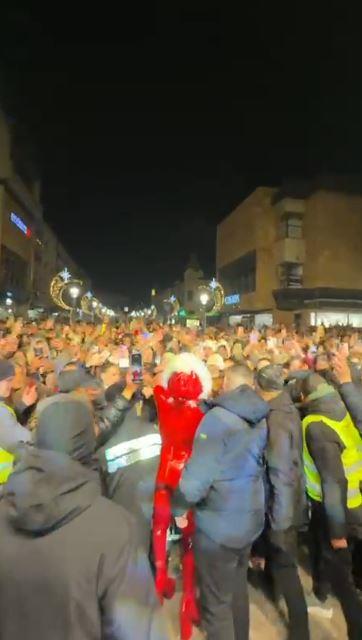 2025-01-01 11_29_17-WhatsApp.jpg