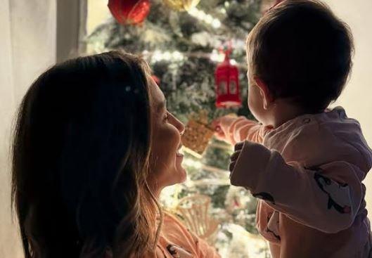 Aleksandra Nikolić sumirala utiske i podelila novogodišnje fotografije sa ćerkicom