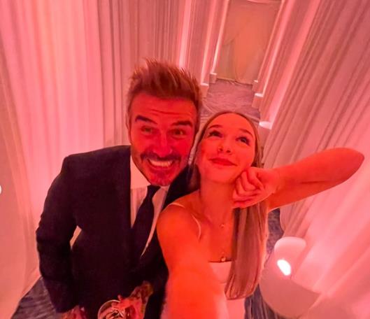 Dejvid Bekam sa porodicom u 2024 foto Instagram (2).png