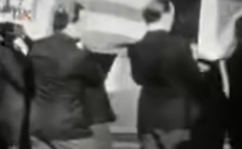 sahrana nikole tesle 4.png