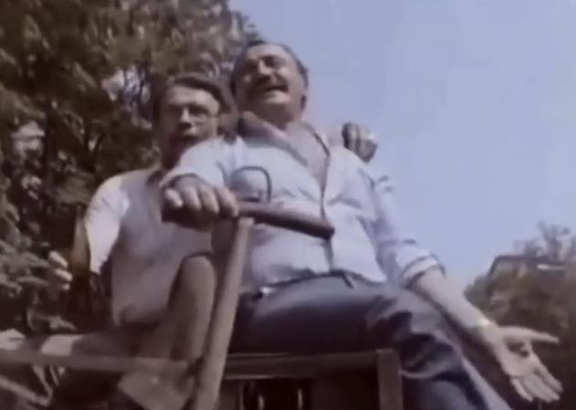 Dragomir Bojanić Gidra i Marko Todorović u filmu Žikina dinastija (3).png