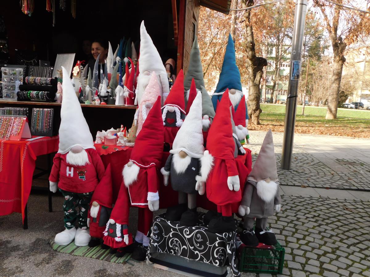 LOZNICA - Patuljci.JPG