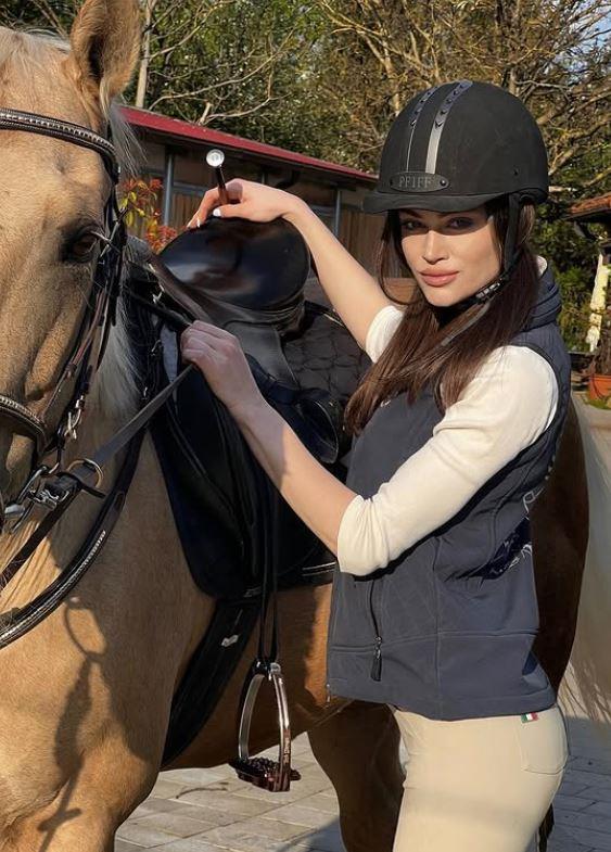 2025-01-08 12_40_40-お茶 (@tea_slavica) • Фотографије и видео записи на услузи Instagram.jpg