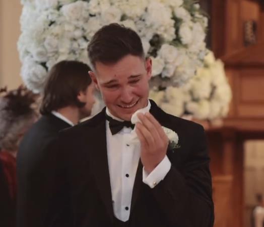 mladoženja plače zbog ćerke (7).jpg