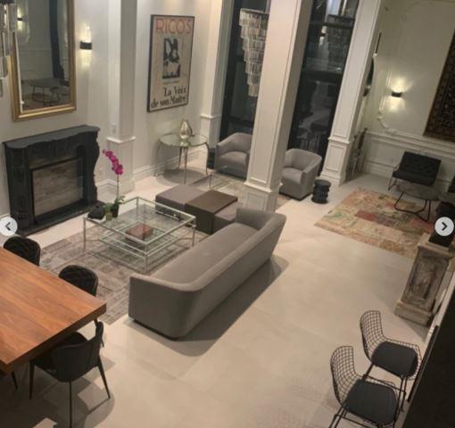 2025-01-11 08_24_15-Ovo je kuća Vlada Divca u Los Anđelesu koja nije izgorela_ Unutra pršti luksuz, .jpg