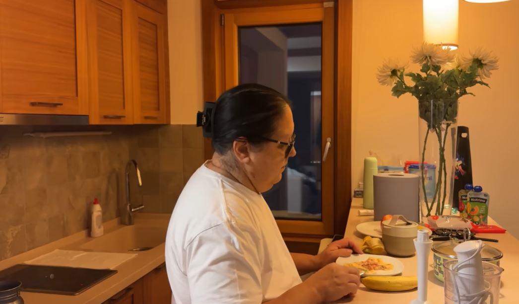 2025-01-11 09_52_40-(3) Marija Šerifović - BABA I UNUK NA ZIMOVANJU #179 - YouTube.jpg