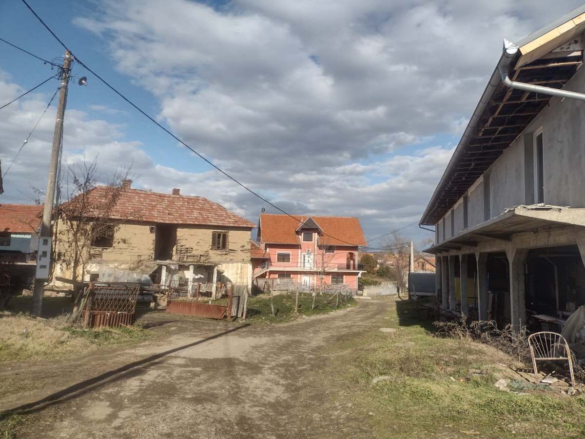 Grad Put prekriven krvlju.jpg