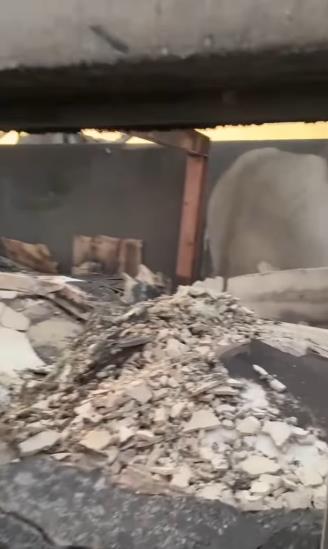 izgorela vila paris hilton u malibuu 2.png