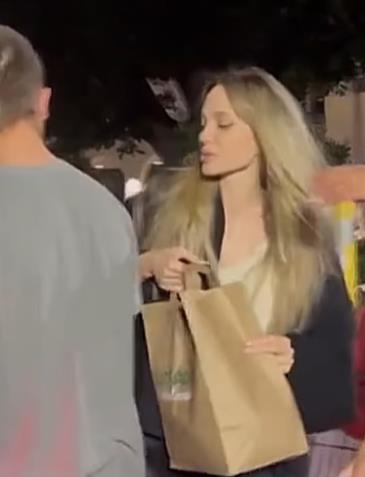 Anđelina Džoli 6.jpg