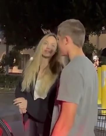 Anđelina Džoli 4.jpg