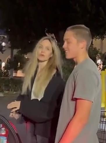 Anđelina Džoli 3.jpg