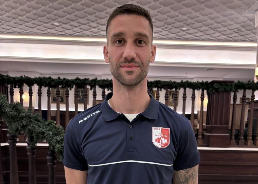 2025-01-13 20_36_28-FK Radnički Niš 🔴🔵 (@fkradnickinis) • Instagram photos and videos.jpg