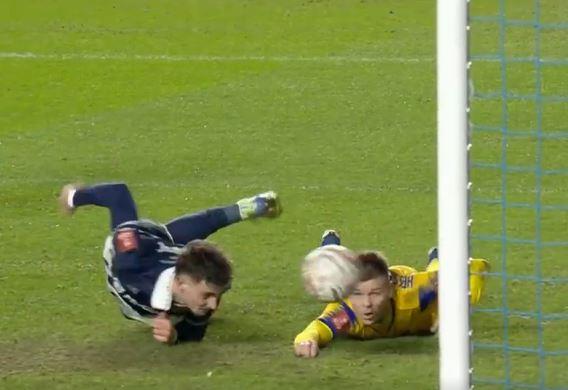 2025-01-13 22_35_17-Emirates FA Cup on X_ _He's headed it on the floor! 🤣 Mihailo Ivanović with the.jpg