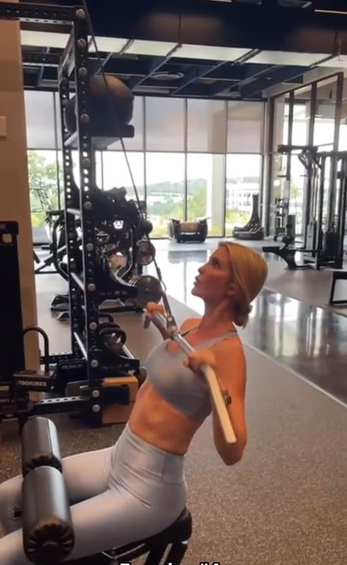 Ivanka Tramp otkrila je tajnu svoje savršene linije 5.png