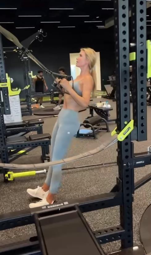 Ivanka Tramp otkrila je tajnu svoje savršene linije 4.png