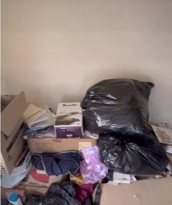 Šarlot Bosanket čisti užasno prljave stanove za novac