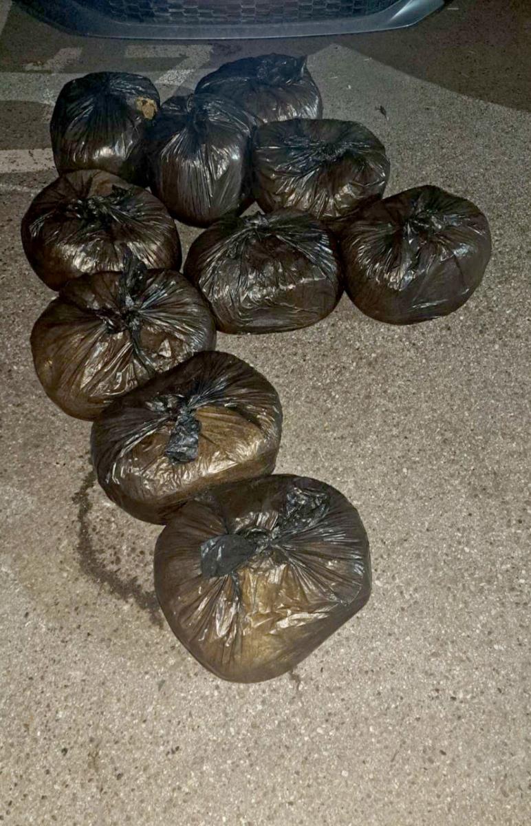 Uhapšene dve osobe zbog nelegalnog duvana.