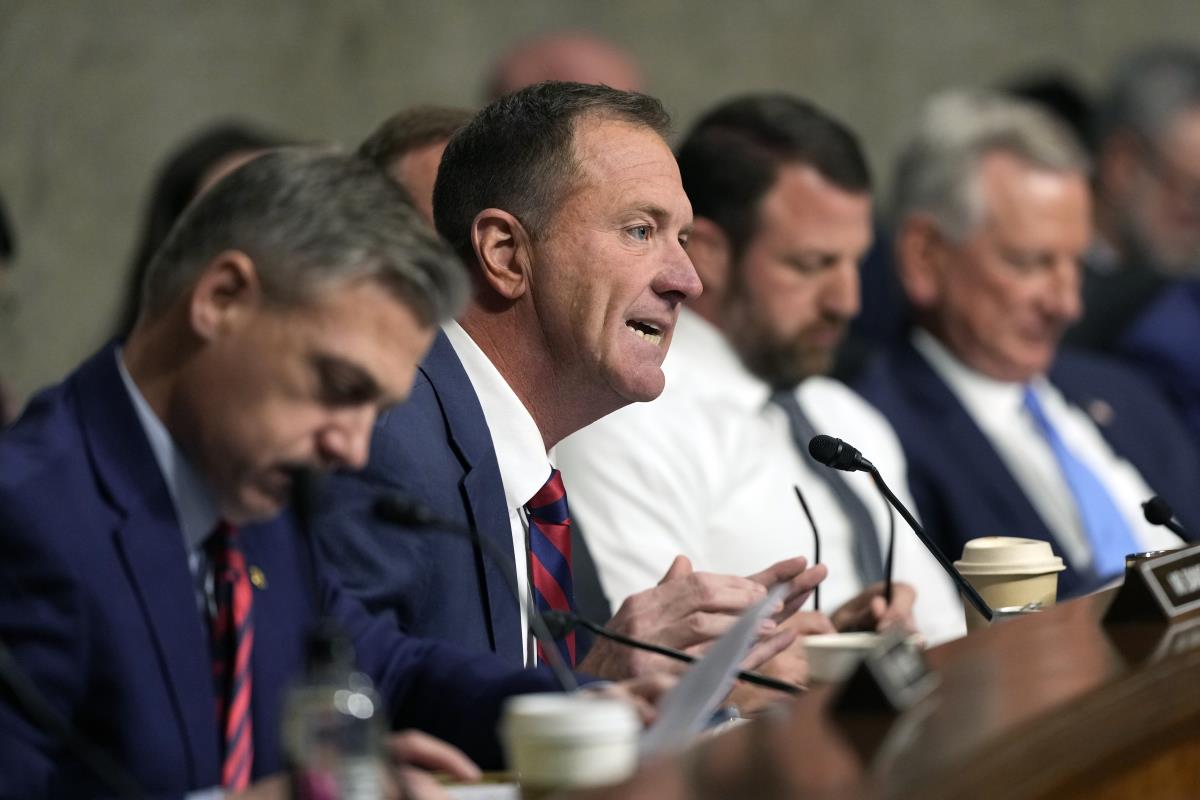 x01 AP Ben Curtis.jpg