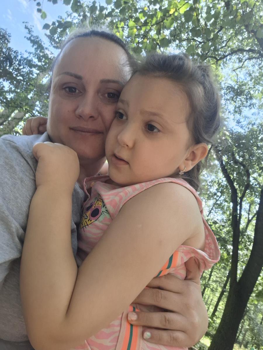 Lorena i mama.jpg