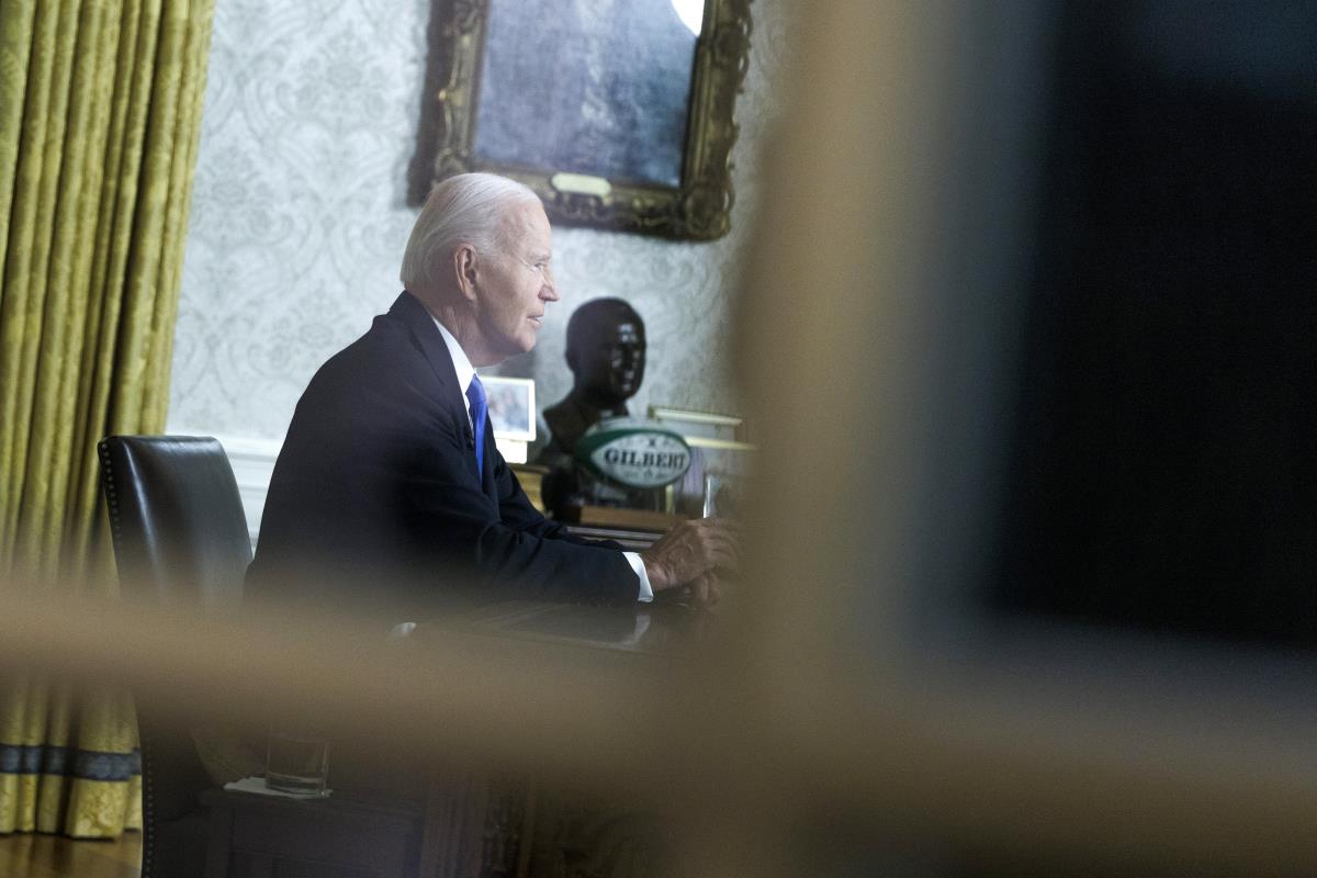 101 EPA Aaron Schwartz  Pool.jpg