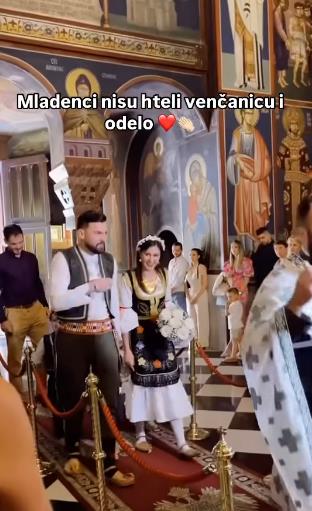 mladenci venčanje narodna nošnja (3).png