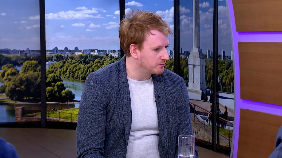 puls clean.00_48_35_03.Still007.jpg