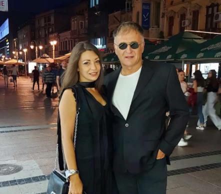 Branislav Lečić u ljubavi je sa 32 godine mlađom Jelenom 1.png