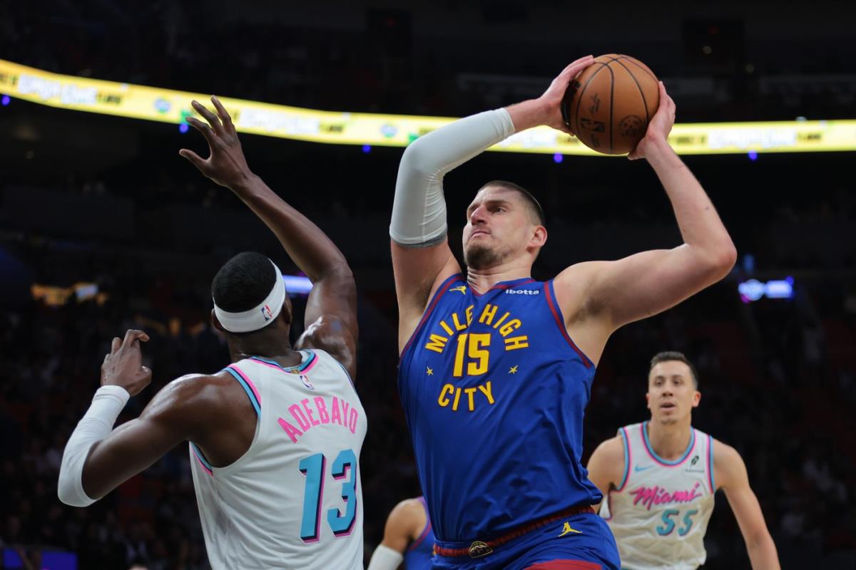 Nikola Jokić najbolji trojkaš NBA lige