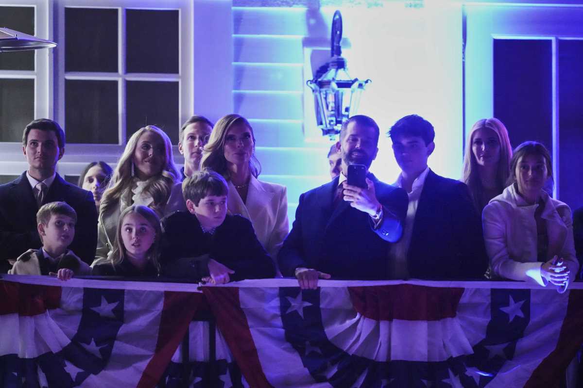 x01 AP Matt Rourke.jpg